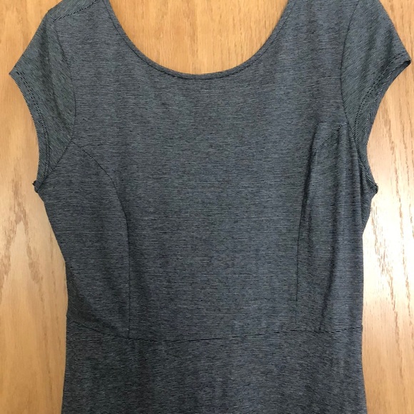 Dress - Picture 2 of 5